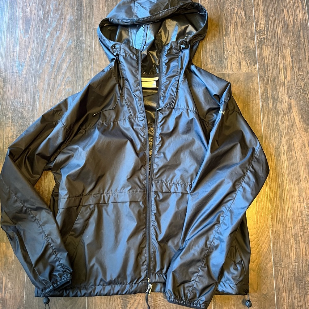 Columbia rain jacket size M black